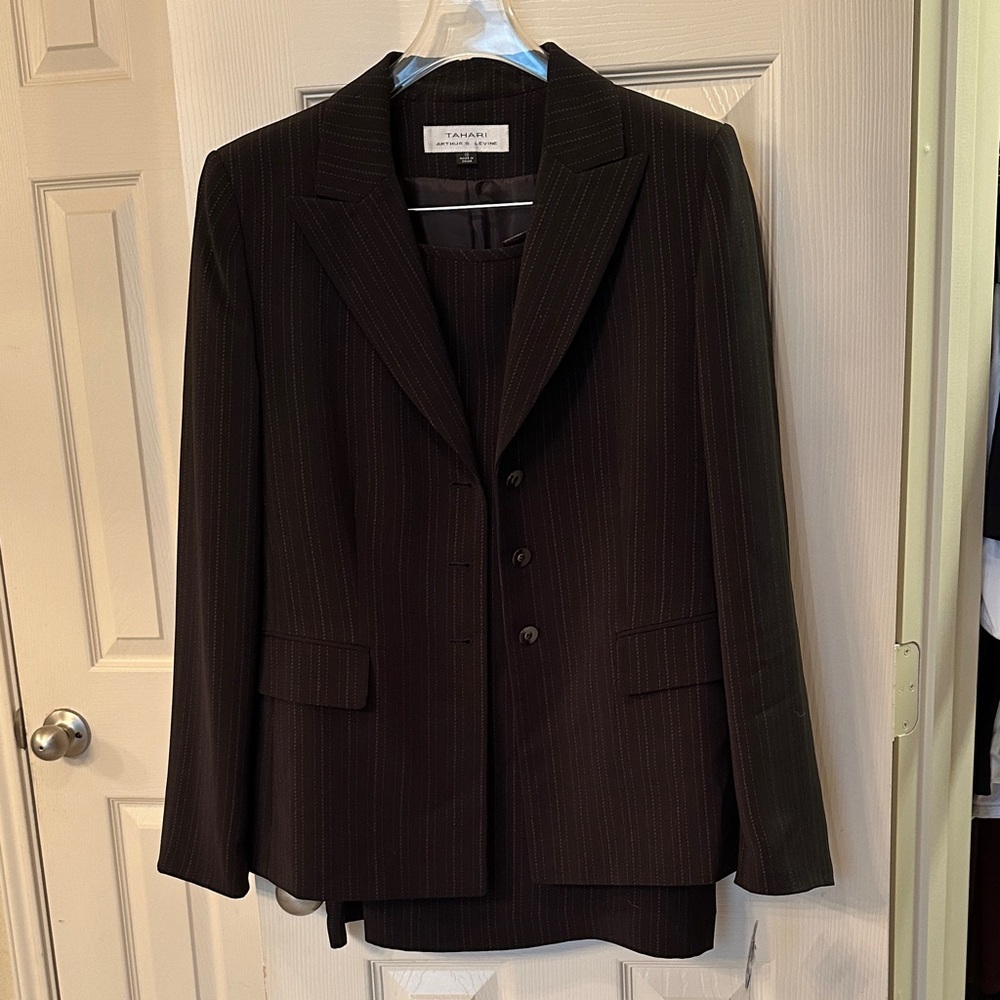 NWT Tahari Arthur S. Levine Pinstripe Skirt Suit - Size 10